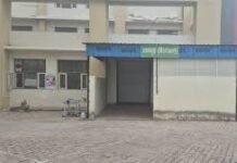 घटना बीती रात की बताई जा रही है। मृतक की पहचान करीब 55 वर्षीय अनिल उर्फ बिल्लू निवासी गांव झाड़ली के रूप में हुई है।