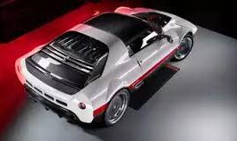 बर्टोन कंपनी ने अपनी नई सुपरकार रनअबाउट (Runabout) को पेश करके सबको चौंका दिया है।