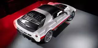 कार है या स्पीडबोट? ₹4 करोड़ की इस सुपरकार में नहीं है कोई स्क्रीन, डैशबोर्ड पर लगा है तैरता हुआ कंपास! बर्टोन कंपनी ने अपनी नई सुपरकार रनअबाउट (Runabout) को पेश करके सबको चौंका दिया है।