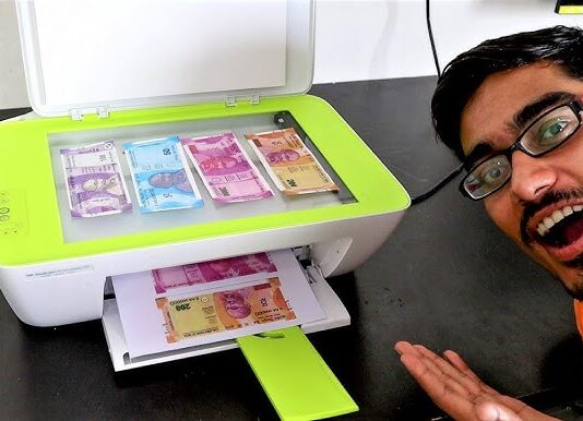 फोटोकॉपी मशीन पर नोट रखते ही क्या होता है, क्यों नोट छापने से मना कर देता है प्रिंटर? समझें स्मार्ट टेक्नोलॉजी क्या आपको यूरियन पैटर्न का मतलब पता है? यह नोटों पर मौजूद हरे नारंगी और पीले रंग का गोलाकार पैटर्न होता है।