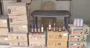 जब पुलिस टीम ने दुकान पर दबिश दी तो आरोपी सीताराम पुलिस से बहस करने लगा।