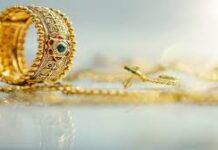 जेपी मॉर्गन ने उम्मीद जताई है कि साल के आखिर तक सोने की कीमतें 6300 डॉलर प्रति औंस तक पहुंच जाएंगी।