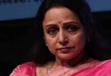 ‘ क्या वो वाकई चले गए?’ धर्मेंद्र की याद में तड़प रही हैं हेमा मालिनी, हर एक पल हो रहा मुश्किल बॉलीवुड एक्ट्रेस हेमा मालिनी ने एक इंटरव्यू में बताया है कि उन्हें हर पल धर्मेंद्र की याद आती है।