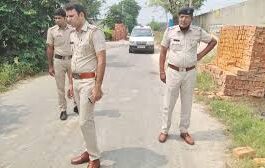 Rohtak: पोलंगी गांव में दो लोगों की हत्या, तेजधार हथियारों से किया गया है वार; जांच में जुटी पुलिस सूचना पाकर पुलिस मौके पर पहुंची और जांच पड़ताल की।