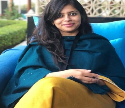 जूही जलोटा को चंडीगढ़ पासपोर्स ऑफिस में तैनाती मिली है। जूही जलोटा 2017 बैच की आईएफएस अधिकारी हैं।