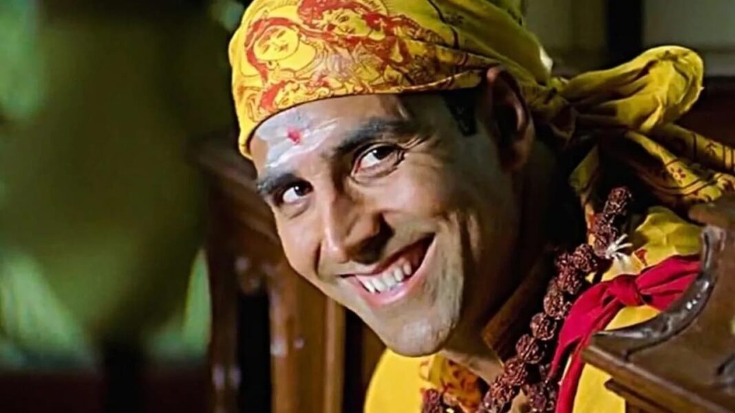 अक्षय कुमार की ‘भूत बंगला’ रिलीज से पहले चर्चाओं में हैं। अब फिल्म की कहानी के ‘भूल भुलैया 2’ की कहानी होने की चर्चाएं जोरों पर हैं।