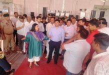 सीएम सैनी का तोशाम दौरा: किसानों को देंगे परियोजनाओं की सौगात, सूक्ष्म सिंचाई के प्रति करेंगे जागरूक सूक्ष्म सिंचाई पर आधारित यह कार्यक्रम किसानों को पानी की बचत के प्रति जागरूक करेगा। इससे किसान कम पानी में भी अधिक पैदावार ले सकेंगे।