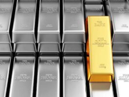 आज मल्टी कॉमोडिटी एक्सचेंज पर सोना और चांदी के रेट में हल्की सी गिरावट देखने को मिल रही है। आज MCX पर चांदी की कीमत 880 रुपये गिरकर 2.67 लाख रुपये प्रति किलो पर पहुंच गई।