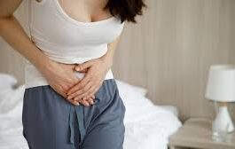 पेशाब के साथ शरीर के टॉक्सिन बाहर निकल जाते हैं। लेकिन अगर इसमें खून की मात्रा भी निकल रही है तो आपको सावधान हो जाना चाहिए।