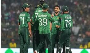 टी20 विश्व कप के इतिहास में कुछ टीमें ऐसी भी रही हैं जो दो बार फाइनल तक पहुंचीं, लेकिन ट्रॉफी जीतने का सपना पूरा नहीं कर सकीं।