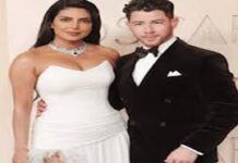 निक जोनस और प्रियंका चोपड़ा के साथ रेड कर्पेट के पहले एक घटना हुई।