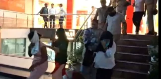 स्पा सेंटरों की आड़ में चल रहे देह व्यापार के नेटवर्क का बुधवार को पुलिस ने भंडाफोड़ किया।