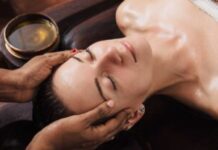 ये तो सभी जानते हैं कि जैसे-जैसे उम्र बढ़ती है, वैसे-वैसे सफेद बालों की संख्या भी बढ़ती जाती है।