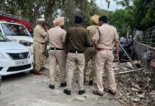 चंडीगढ़ से बहुत बड़ी खबर आ रही है। चंडीगढ़ स्थित पंजाब बीजेपी मुख्यालय के बाहर धमाका हुआ है।