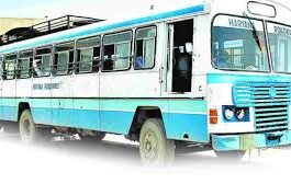 रोहतक बस स्टैंड पर रोडवेज कर्मियों का हंगामा: पुलिस कर्मचारियों द्वारा मारपीट का मामला, किया चक्का जाम! रोहतक बस स्टैंड पर बुधवार को कर्मचारियों ने बस स्टैंड के दोनों गेट बंद कर रोडवेज का चक्का जाम कर दिया