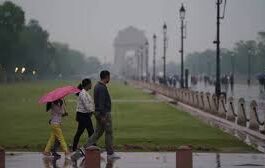 हरियाणा में अप्रैल का पहला सप्ताह सबसे ठंडा, 9 अप्रैल को हल्की बारिश के आसार! पश्चिमी विक्षोभ के चलते प्रदेश के अधिकतर जिलों में तेज गति की हवाओं के साथ हल्की से मध्यम बारिश हुई।