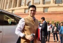 आम आदमी पार्टी के राज्यसभा सांसद अशोक मित्तल के कई ठिकानों पर ईडी की छापेमारी चल रही है।