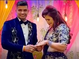 बॉक्सर स्वीटी बूरा व दीपक हुड्डा ने एक दूसरे पर मारपीट व प्रताड़ना के आरोप लगाए। बॉक्सर स्वीटी बूरा व दीपक हुड्डा ने एक दूसरे पर मारपीट व प्रताड़ना के आरोप लगाए।