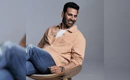 जीरो सिविक सेंस’, अक्षय कुमार को देखने के लिए एस्केलेटर की रेलिंग पर चढ़े फैंस अक्षय कुमार इन दिनों अपनी अगली फिल्म भूत बंगला के प्रमोशन में व्यस्त हैं।