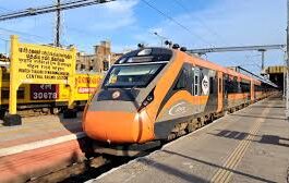 नॉर्थ सेंट्रल रेलवे ने नई दिल्ली-कोसी कलां ईएमयू को धौलपुर तक बढ़ा दिया है।