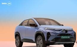 टाटा कंपनी ने अपनी गाड़ियों पर अप्रैल में 345000 रुपये तक के डिस्काउंट का ऐलान किया है।