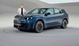 BMW iX3: 21 मिनट में चार्ज और 800 KM की रेंज…घर को भी बिजली देगी बीएमडब्ल्यू की नई इलेक्ट्रिक, डिटेल में जानें खासियतें बीएमडब्ल्यू कंपनी ने अपनी नई इलेक्ट्रिक से पर्दा उठा दिया है। यह कार 21 मिनट में चार्ज हो सकती है