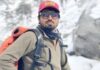 अभी तक माउंट एवरेस्ट पर 21 घंटे रुकने का वर्ल्ड रिकॉर्ड है जो नेपाल के बाबुश्री शेरपा के नाम है।