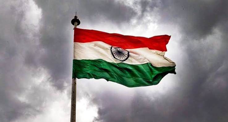 उन्होंने कहा कि हमें संकल्प लेना चाहिए कि देश की एकता, अखंडता और सामाजिक समरसता को हमेशा सर्वोच्च प्राथमिकता देंगे। उन्होंने कहा कि हमें संकल्प लेना चाहिए कि देश की एकता, अखंडता और सामाजिक समरसता को हमेशा सर्वोच्च प्राथमिकता देंगे।