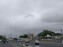 हरियाणा में मौसम बदलने वाला है। 9 से 11 अक्तूबर तक प्रदेश में बारिश के आसार बन रहे हैं। दो पश्चिमी विक्षोभ सक्रिय होने से तापमान में भी गिरावट आएगी।