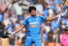 ICC वनडे रैंकिंग में टीम इंडिया का बजा डंका, टॉप-10 में शामिल हुए भारत के 4 बल्लेबाज, केएल राहुल ने मारी लंबी छलांग! आईसीसी की ताजा वनडे बल्लेबाजी रैंकिंग के टॉप-10 में भारत के 4 बल्लेबाजों ने जगह बनाई है।